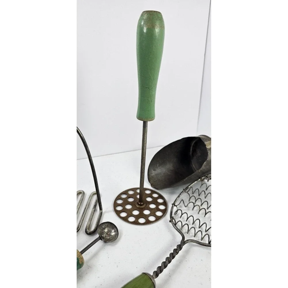 11 Vtg Green Wooden Handle Farmhouse Primitive 50's‎ Serving Utensils